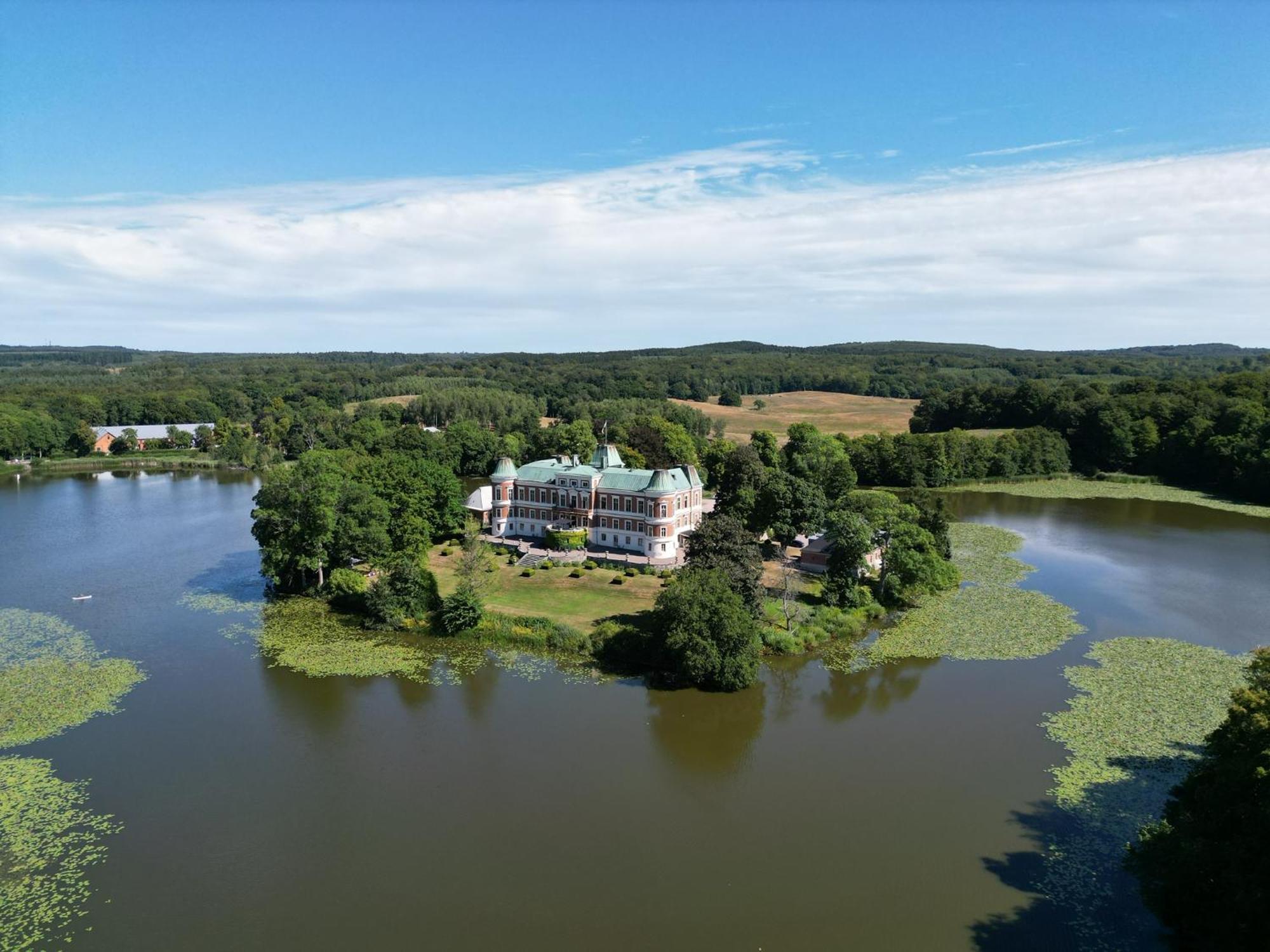 The Norrmans Castle Hotel Genarp Екстериор снимка
