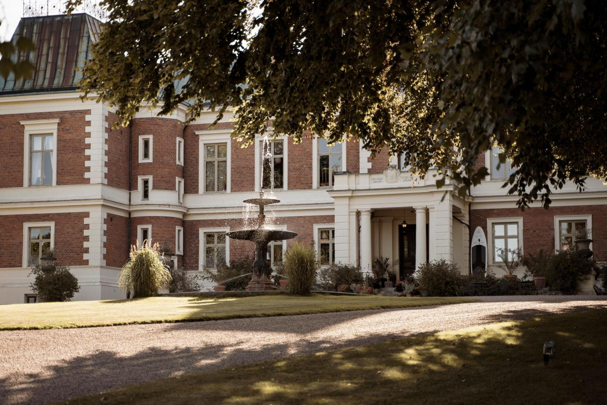 The Norrmans Castle Hotel Genarp Екстериор снимка